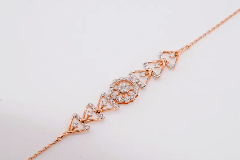 ZENITH TRI-CHEVRON BRACELET