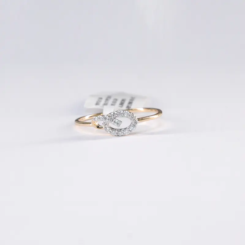 DIAMOND INTERWINED RING