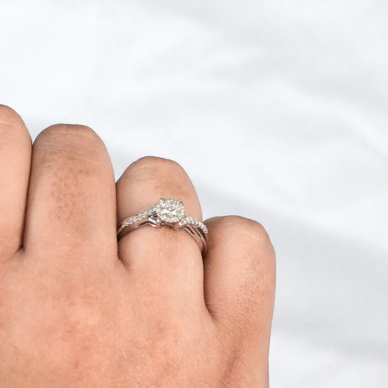 ENTWINED CLUSTER RING
