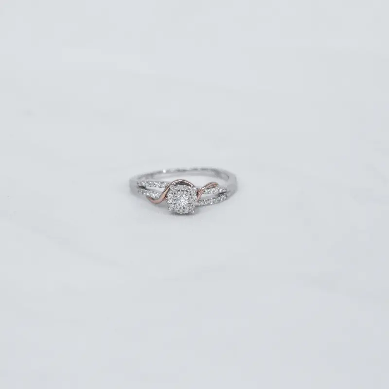 AMARE TWIST RING