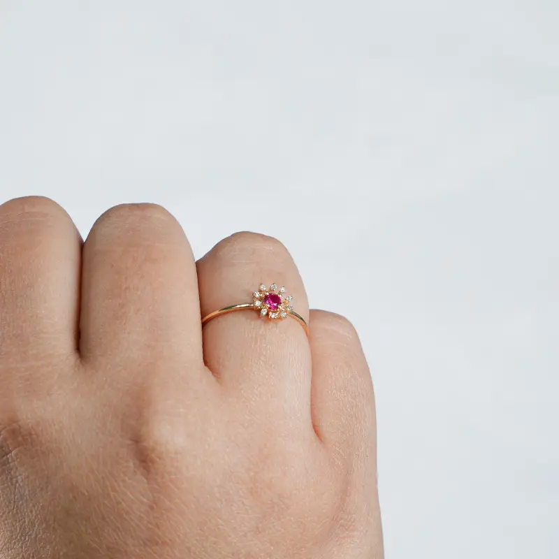 DAHLIA RED RING