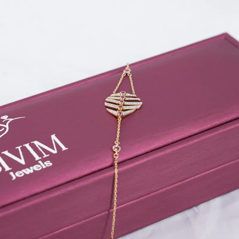 AURA CHEVRON BRACELET