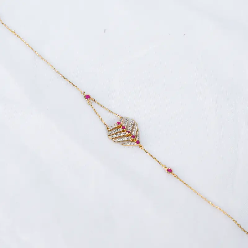 AURA CHEVRON BRACELET