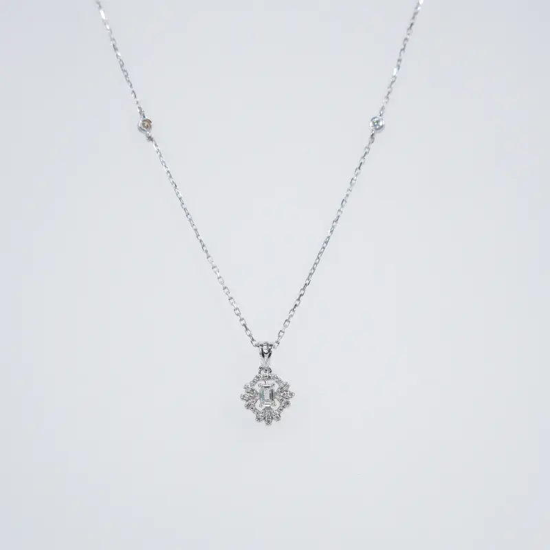 IMPERIAL EMERALD CUT STARBURST NECKLACE