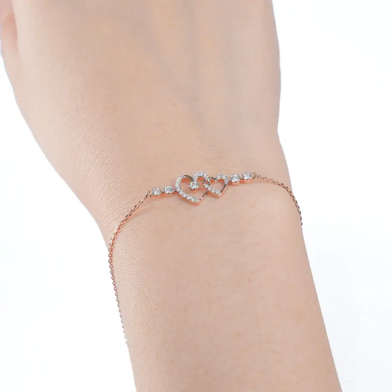 INTERLOCKING HEART BRACELET