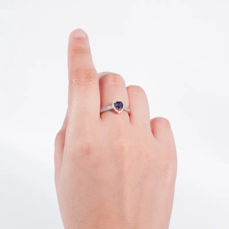 SAPPHIRE HEART BEAT RING